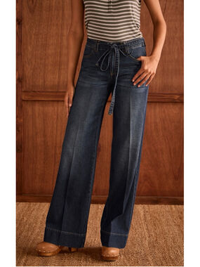 CAbi Beau Wide Leg Jeans #4904 Size 8 Fall 2025 Spring 2026